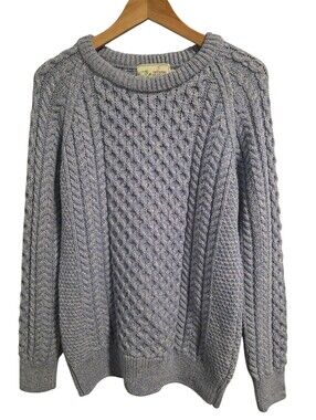 Original Aran Co. EUC CableKnit CrewNeck Sweater 100% Merino Wool Blue & White M